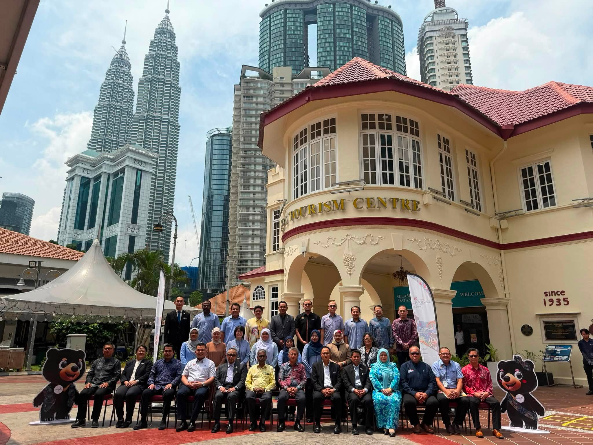 Mesyuarat Pengurusan Tertinggi Kementerian Pelancongan, Seni dan Budaya (MOTAC)
