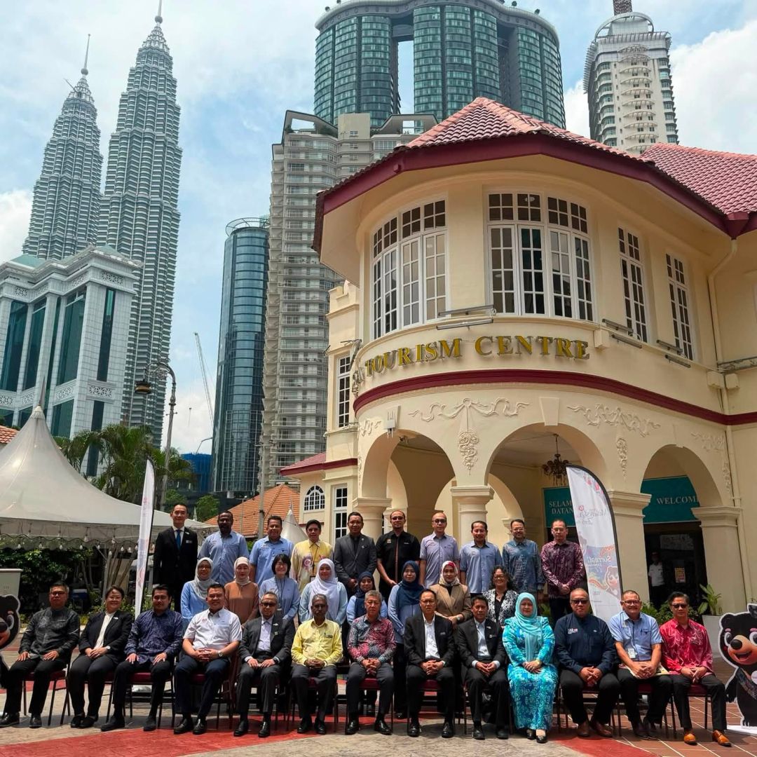 Mesyuarat Pengurusan Tertinggi Kementerian Pelancongan, Seni dan Budaya (MOTAC)